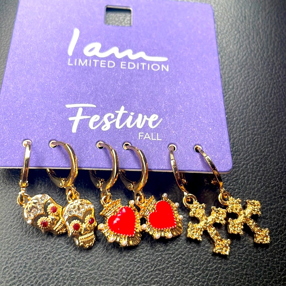 Iam Festive Earrings